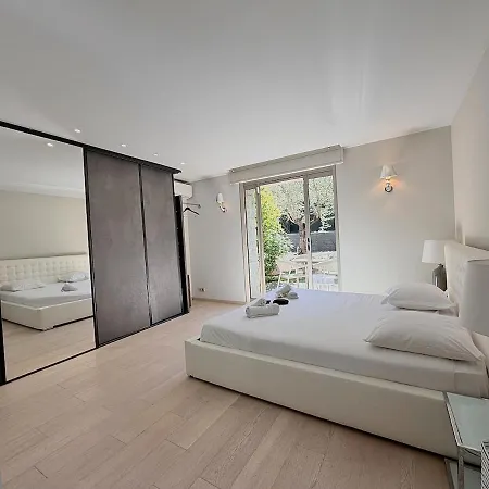 Hamo 6 Bedroom - Charming Pool - Center Βίλα