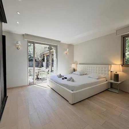 Hamo 6 Bedroom - Charming Pool - Center Villa