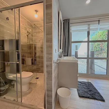 Hamo 6 Bedroom - Charming Pool - Center Βίλα