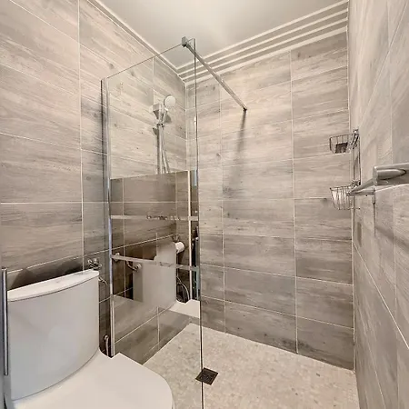 Villa Hamo 6 Bedroom - Charming Pool - Center