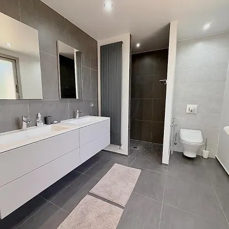 Hamo 6 Bedroom - Charming Pool - Center Villa