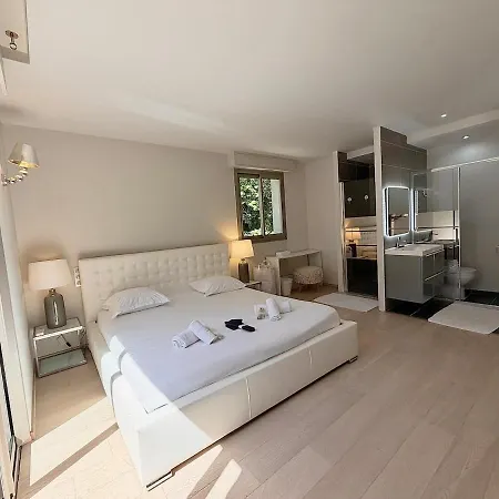 Hamo 6 Bedroom - Charming Pool - Center Villa