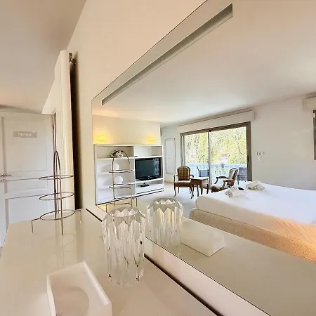 Hamo 6 Bedroom - Charming Pool - Center Villa